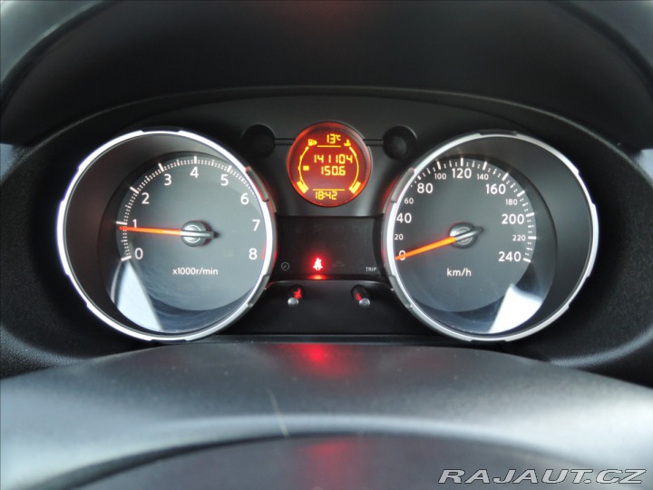 Nissan Qashqai 1,6 i ČR Panorama 2010