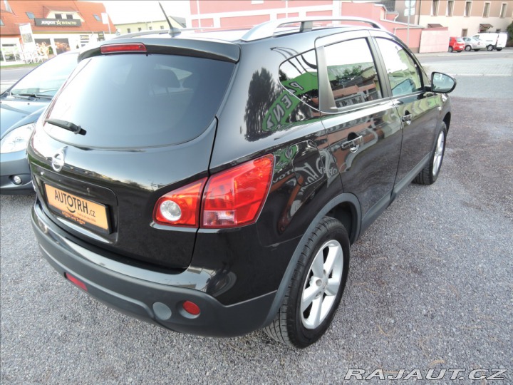 Nissan Qashqai 1,6 i ČR Panorama 2010