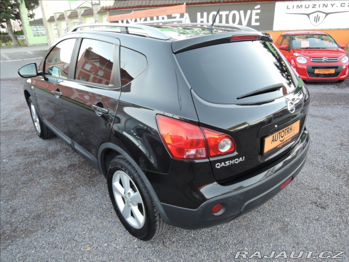 Nissan Qashqai 1,6 i ČR Panorama 2010