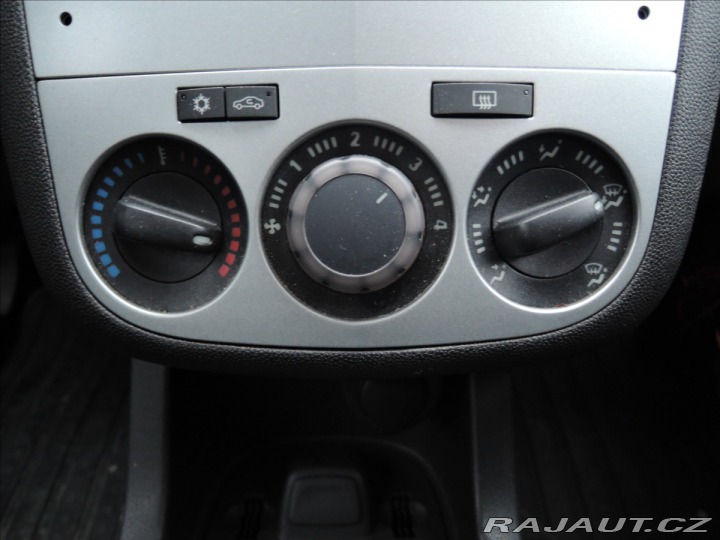 Opel Corsa 1,2 i ČR 1.maj. 44tkm 2012