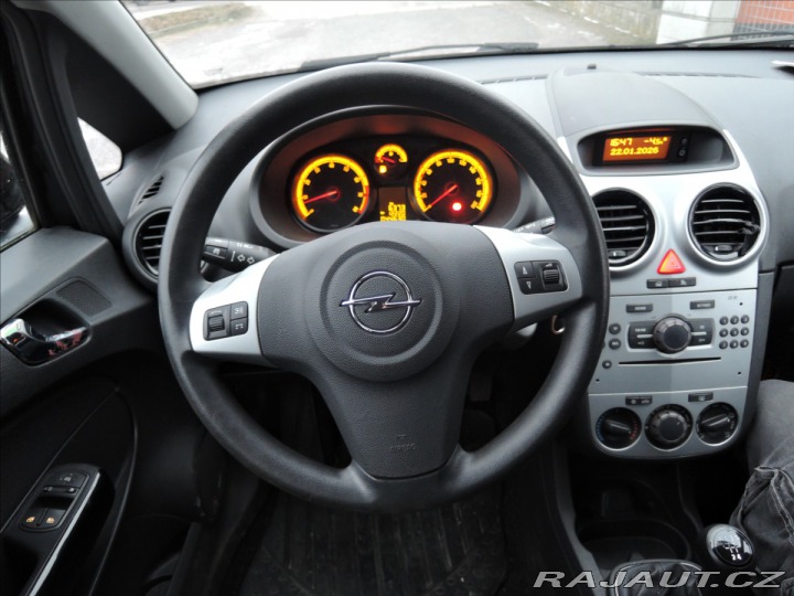 Opel Corsa 1,2 i ČR 1.maj. 44tkm 2012