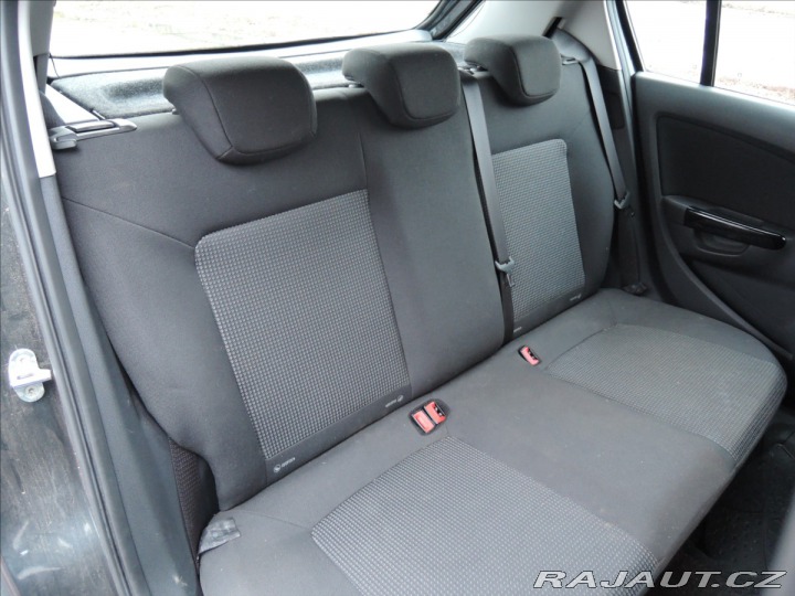 Opel Corsa 1,2 i ČR 1.maj. 44tkm 2012