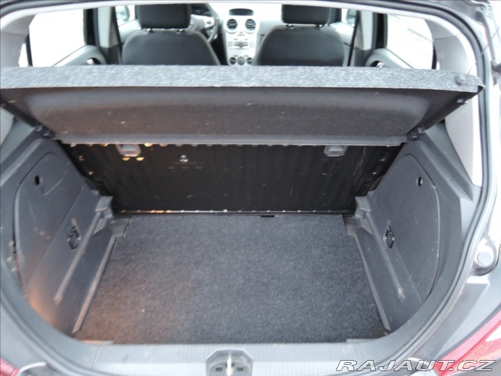 Opel Corsa 1,2 i ČR 1.maj. 44tkm 2012