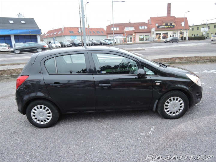 Opel Corsa 1,2 i ČR 1.maj. 44tkm 2012