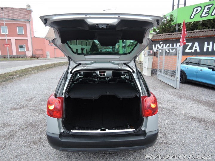 Peugeot 207 1,6 SW VTi 16V Outdoor 2009