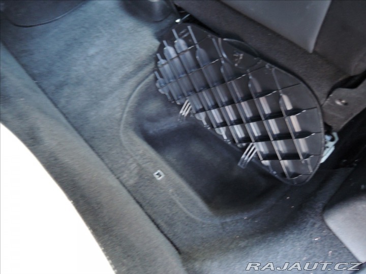 Peugeot Partner Tepee 1,6 e-HDi Lion Edition 2013