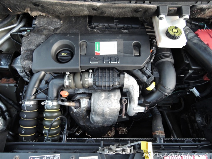 Peugeot Partner Tepee 1,6 e-HDi Lion Edition 2013