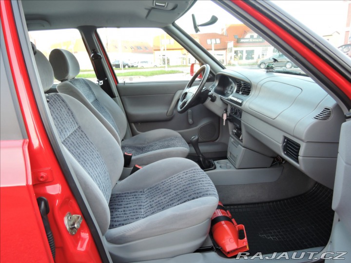 Škoda Felicia 1,6 i GLX 1.maj. servis Š 1998