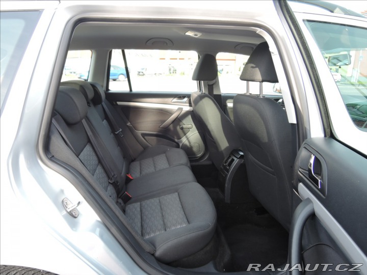 Škoda Octavia 1,6 TDI 4x4 Elegance 2012