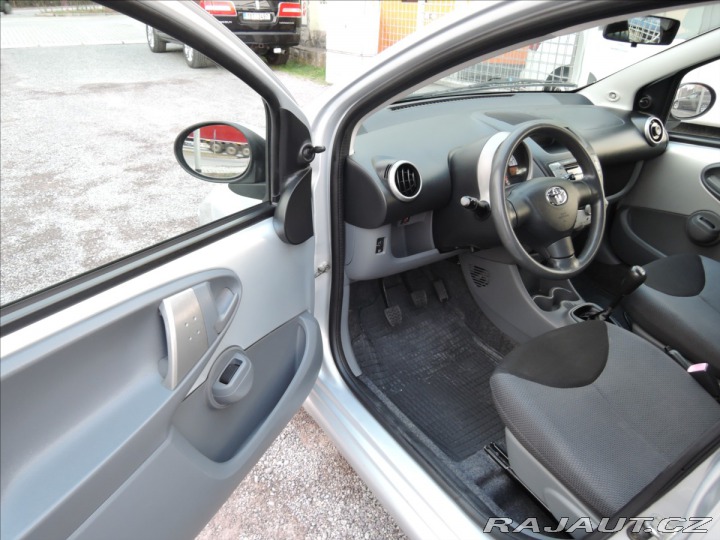 Toyota Aygo 1,0 VVT-i Cool Servis 2007