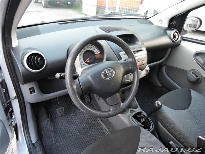 Toyota Aygo 1,0 VVT-i Cool Servis 2007