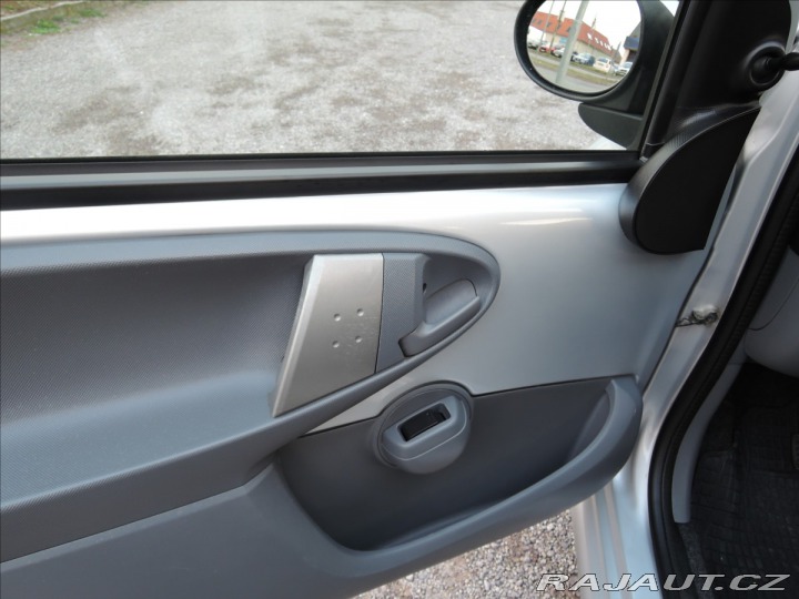 Toyota Aygo 1,0 VVT-i Cool Servis 2007