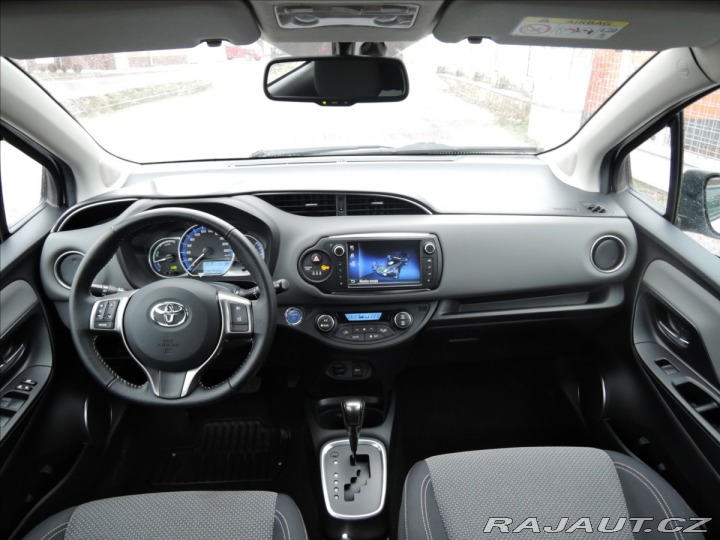 Toyota Yaris 1,5 VVTi Hybrid Kamera Ke 2014