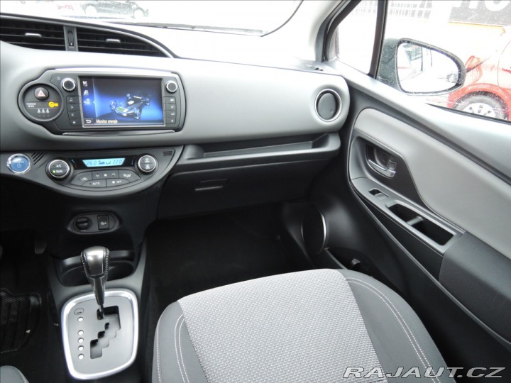 Toyota Yaris 1,5 VVTi Hybrid Kamera Ke 2014