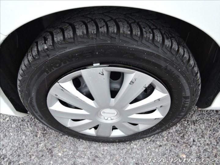 Toyota Yaris 1,5 VVTi Hybrid Kamera Ke 2014