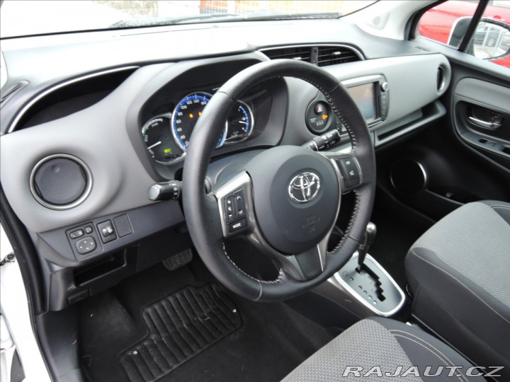 Toyota Yaris 1,5 VVTi Hybrid Kamera Ke 2014