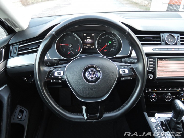 Volkswagen Passat 2,0 BiTDI 4MOT DSG Highli 2015