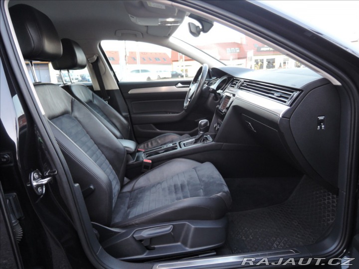 Volkswagen Passat 2,0 BiTDI 4MOT DSG Highli 2015