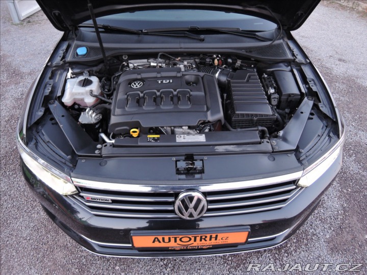 Volkswagen Passat 2,0 BiTDI 4MOT DSG Highli 2015