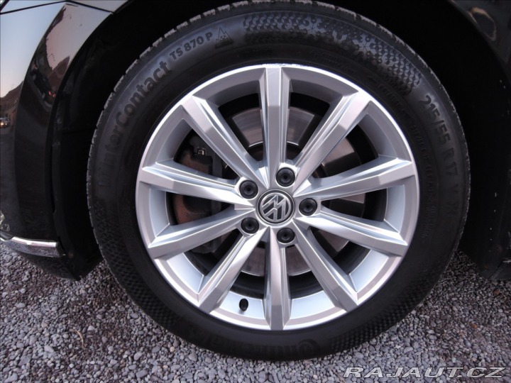 Volkswagen Passat 2,0 BiTDI 4MOT DSG Highli 2015