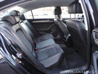 Volkswagen Passat 2,0 BiTDI 4MOT DSG Highli 2015