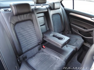 Volkswagen Passat 2,0 BiTDI 4MOT DSG Highli 2015