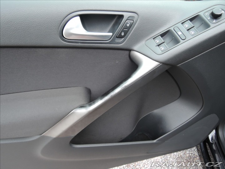 Volkswagen Tiguan 2,0 TDi 4Motion Sport Sty 2008