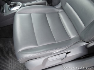 Volkswagen Touran 2,0 TDi DSG 7.míst Kůže 2014