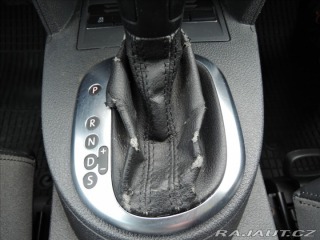 Volkswagen Touran 2,0 TDi DSG 7.míst Kůže 2014