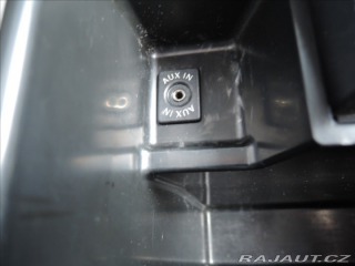 Volkswagen Touran 2,0 TDi DSG 7.míst Kůže 2014