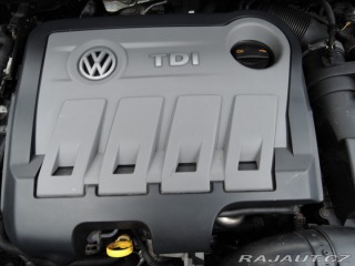 Volkswagen Touran 2,0 TDi DSG 7.míst Kůže 2014