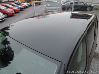 Volkswagen Touran 2,0 TDi DSG 7.míst Kůže 2014