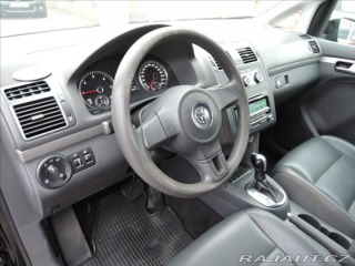 Volkswagen Touran 2,0 TDi DSG 7.míst Kůže 2014