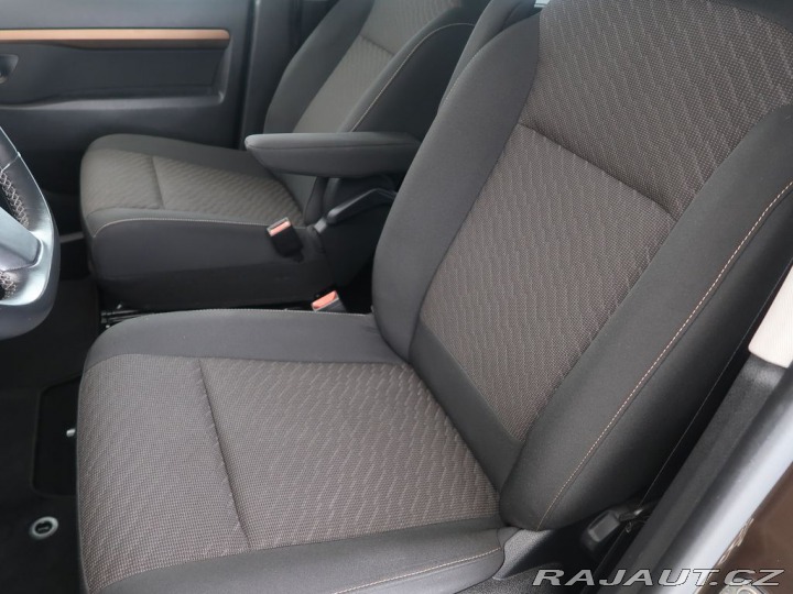 Toyota ProAce Verso 2.0D,CZ,1Maj,Family,NAVI, 2023