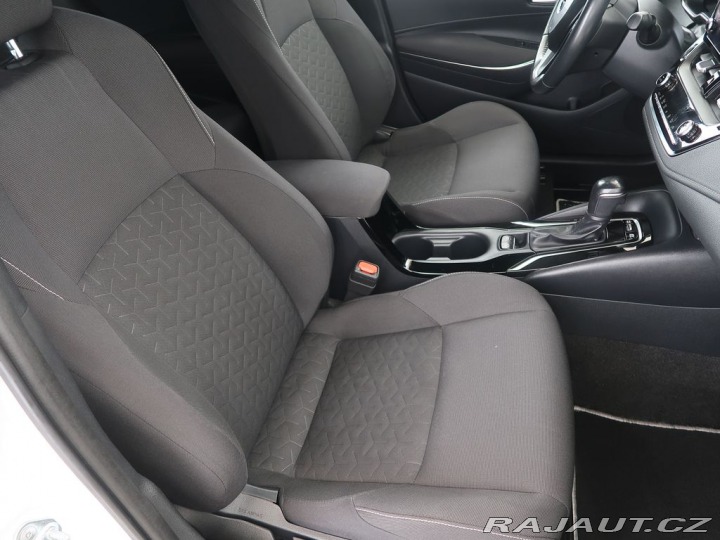 Toyota Corolla 1.8Hybrid,CZ,1Maj,Comfort 2022