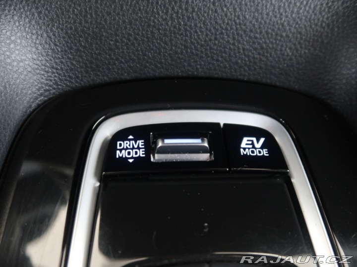 Toyota Corolla 1.8Hybrid,CZ,1Maj,Comfort 2022