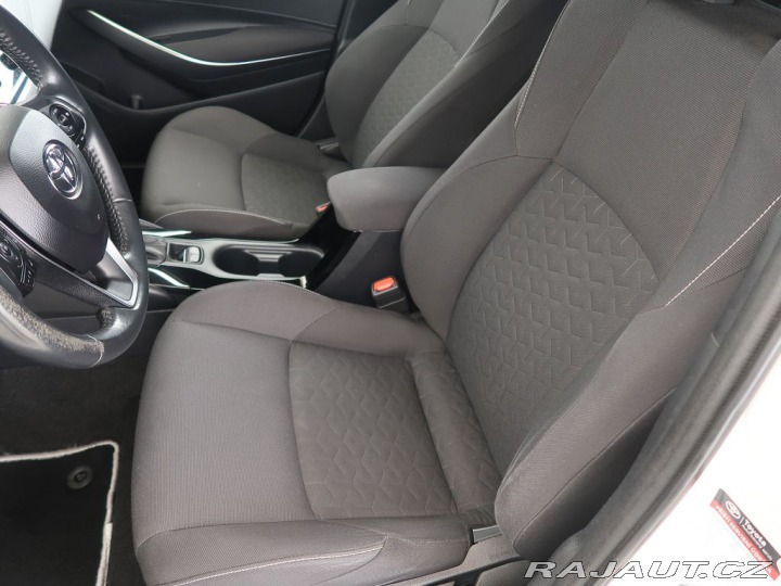 Toyota Corolla 1.8Hybrid,CZ,1Maj,Comfort 2022