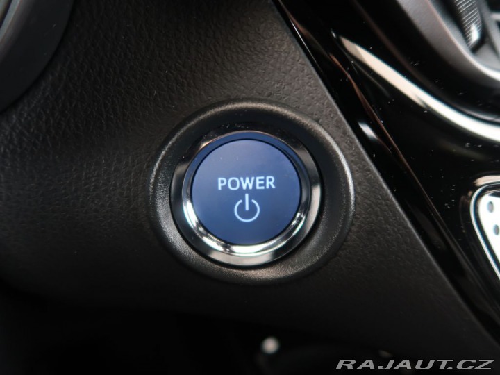Toyota C-HR 2.0Hybrid,CZ,1Maj,Style 2025