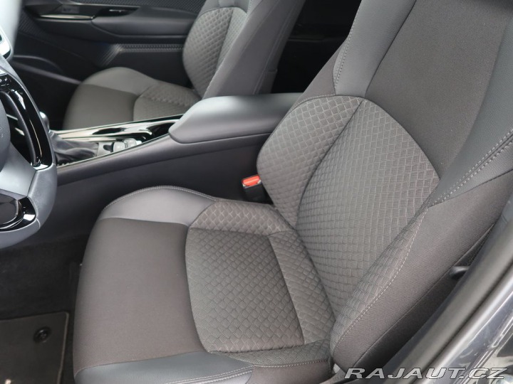 Toyota C-HR 2.0Hybrid,CZ,1Maj,Style 2025