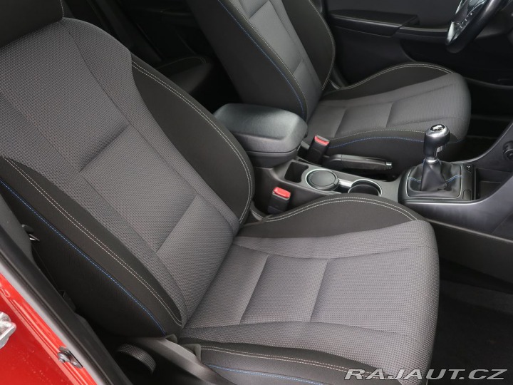 Hyundai i30 1.6GDI,99kW,Manál,CZ 2016