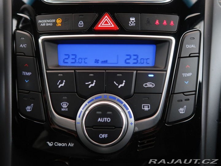 Hyundai i30 1.6GDI,99kW,Manál,CZ 2016