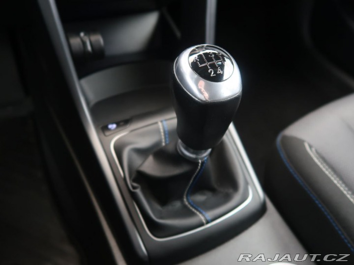 Hyundai i30 1.6GDI,99kW,Manál,CZ 2016