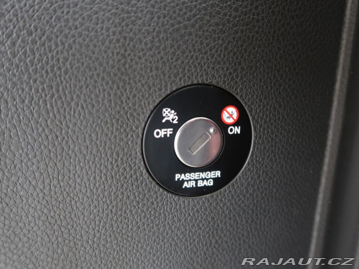 Hyundai i30 1.6GDI,99kW,Manál,CZ 2016