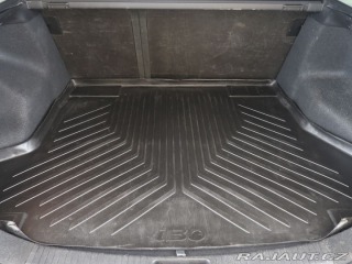 Hyundai i30 1.6GDI,99kW,Manál,CZ 2016