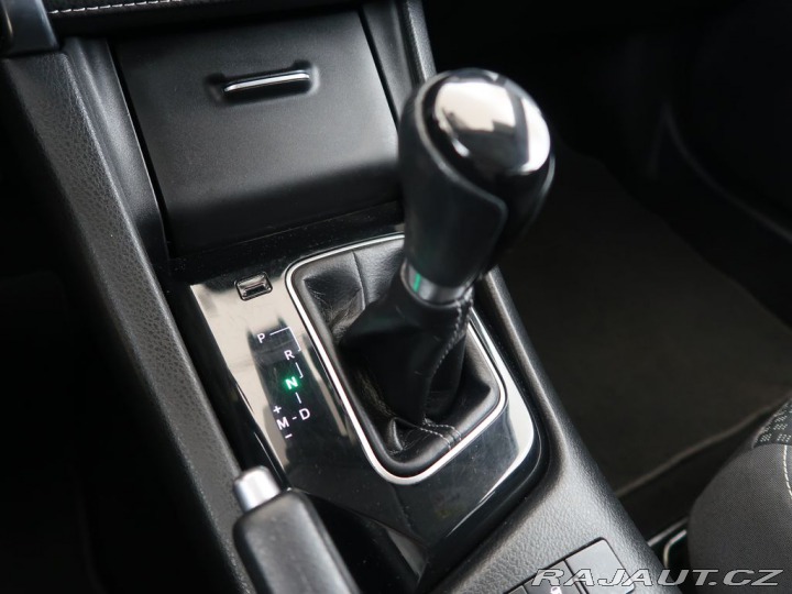 Toyota Corolla 1.6VVT-i,97kW,CZ,1Maj,Act 2017