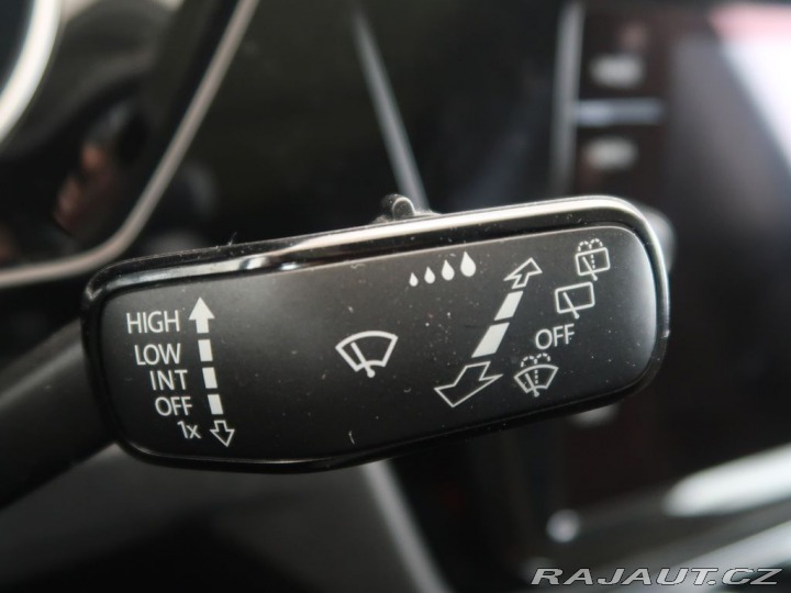 Volkswagen Touran 2.0TDi,110kW,Manuál,Comfo 2020