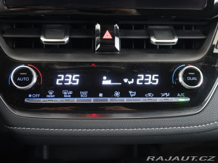 Toyota Corolla 1.8Hybrid,CZ,1Maj,Comfort 2022