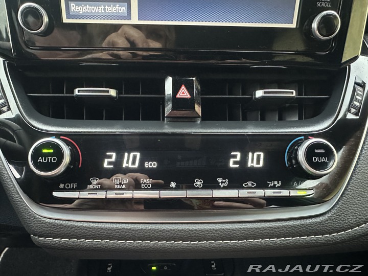 Toyota Corolla 2.0 Hybrid/1MAJ/Serv.Knih 2020