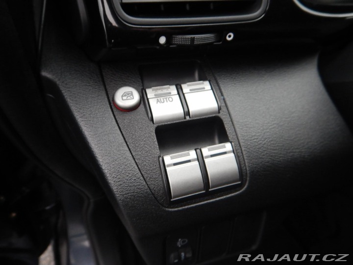 Honda FR-V 1.7i, KLIMA, 6 MÍST 2005