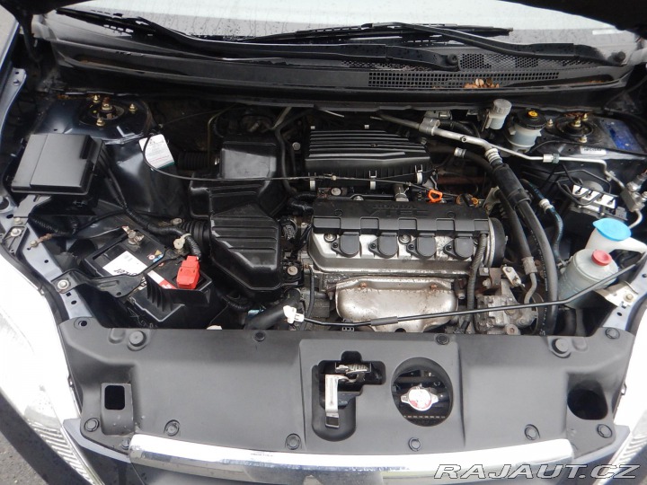 Honda FR-V 1.7i, KLIMA, 6 MÍST 2005